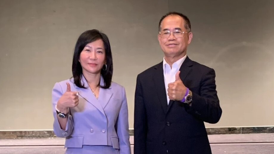 第20屆台北市旅行公會理監事會競選陳怡璇（左）及翁炳贊分別榮登理事長及監事主席