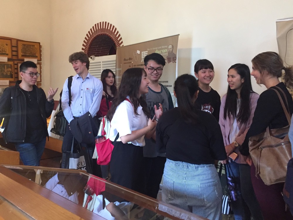 加拿大青年領袖訪臺團參觀校史館