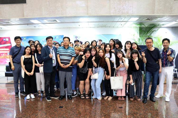 姊妹校韓國漢陽大學交換學生抵達桃園國際機場圖片