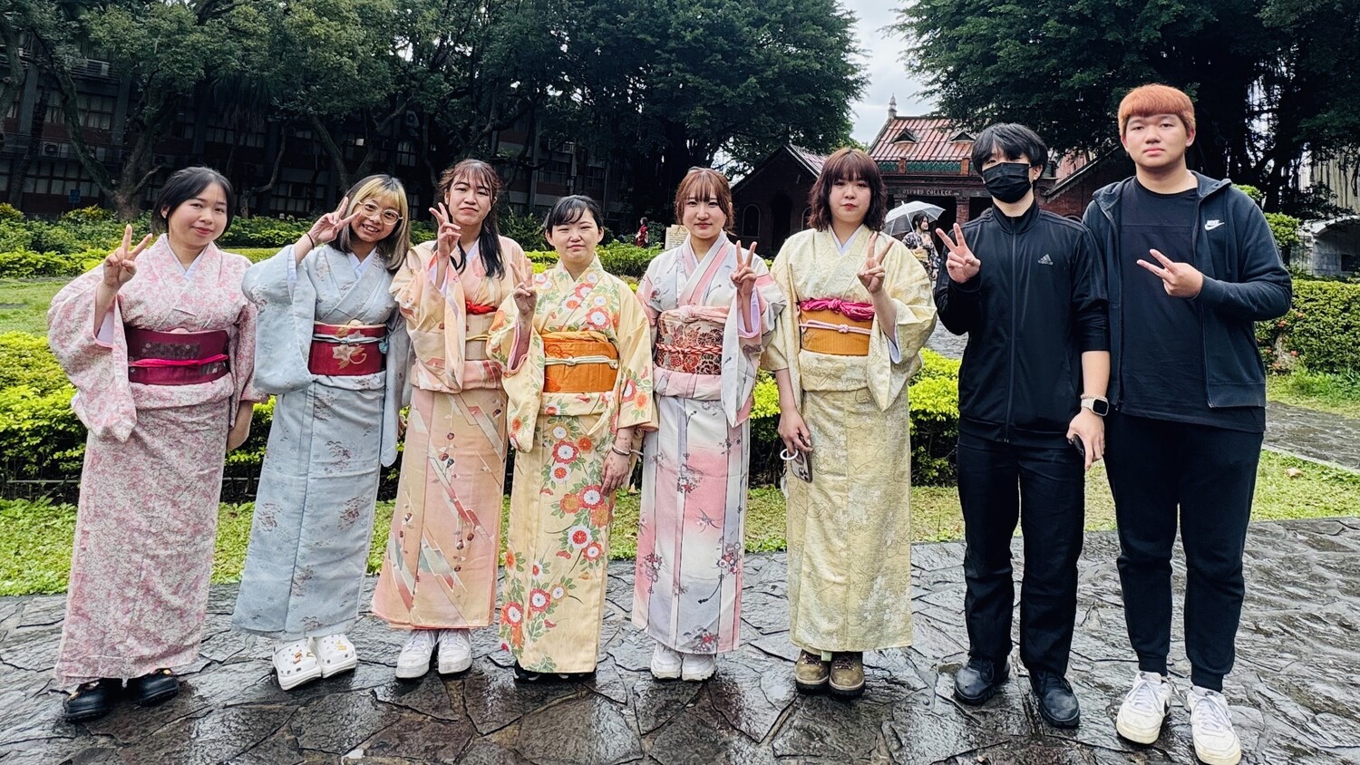 日本星城大學來訪國貿系進行日本和服體驗與交流圖片
