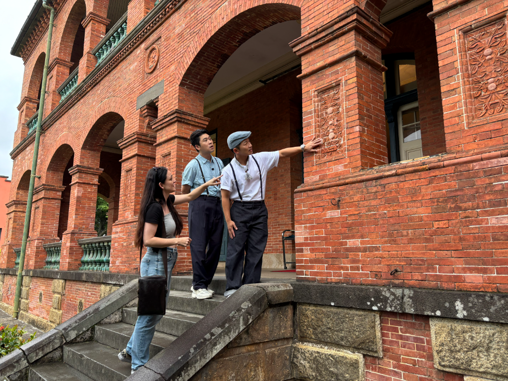 蔡昌憲回母校「真理大學」分享英式校園秘境圖片