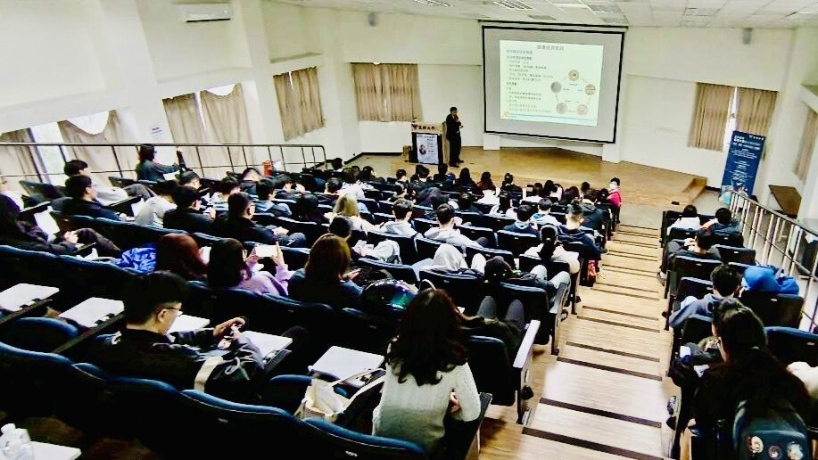 白文亮學長演講中描述中沙中砂公司推動ESG的顯著成效