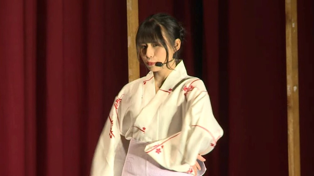 公演除了對內容的要求，對戲服也是是很講究圖片